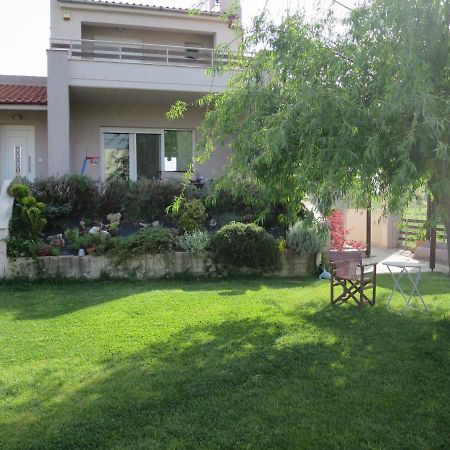 Guesthouse With Garden Komotiní Exteriér fotografie